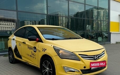 Hyundai Solaris II рестайлинг, 2015 год, 260 000 рублей, 2 фотография