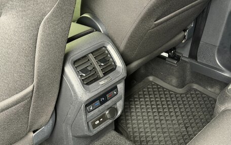 Volkswagen Tiguan II, 2021 год, 3 400 000 рублей, 17 фотография