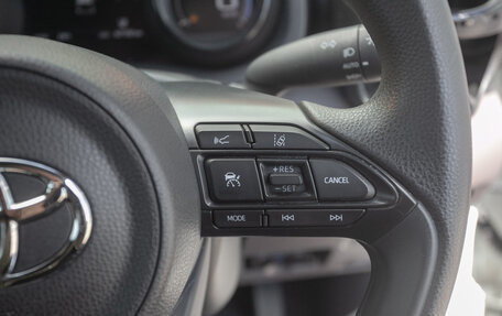 Toyota Yaris, 2021 год, 1 223 000 рублей, 11 фотография
