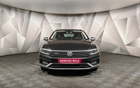 Volkswagen Passat B8 рестайлинг, 2018 год, 2 375 000 рублей, 7 фотография