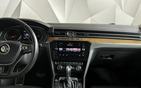 Volkswagen Passat B8 рестайлинг, 2018 год, 2 375 000 рублей, 15 фотография