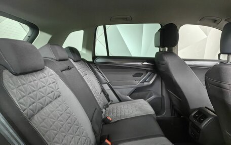 Volkswagen Tiguan II, 2021 год, 2 795 000 рублей, 16 фотография