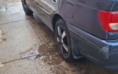 Toyota Carina, 2001 год, 400 000 рублей, 4 фотография