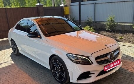 Mercedes-Benz C-Класс, 2018 год, 2 830 000 рублей, 2 фотография