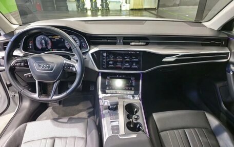 Audi A6, 2019 год, 3 930 000 рублей, 6 фотография