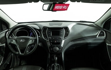 Hyundai Santa Fe III рестайлинг, 2017 год, 2 299 700 рублей, 13 фотография