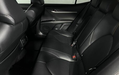 Toyota Camry, 2018 год, 2 500 000 рублей, 10 фотография