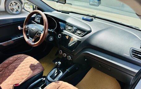 KIA Rio III рестайлинг, 2015 год, 1 050 000 рублей, 16 фотография