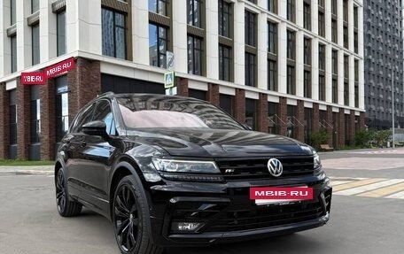 Volkswagen Tiguan II, 2019 год, 3 200 000 рублей, 2 фотография