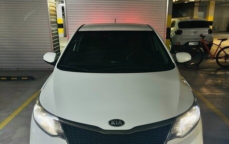 KIA Rio III рестайлинг, 2015 год, 1 050 000 рублей, 12 фотография