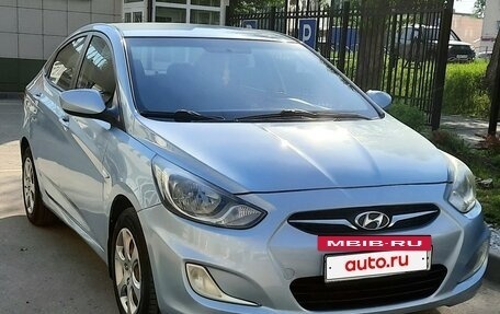 Hyundai Solaris II рестайлинг, 2012 год, 780 000 рублей, 2 фотография