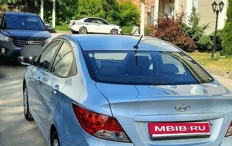 Hyundai Solaris II рестайлинг, 2012 год, 780 000 рублей, 4 фотография