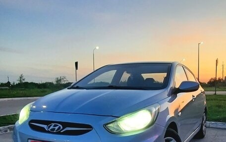 Hyundai Solaris II рестайлинг, 2012 год, 780 000 рублей, 9 фотография