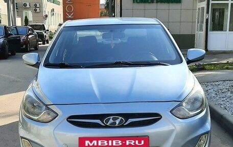 Hyundai Solaris II рестайлинг, 2012 год, 780 000 рублей, 10 фотография