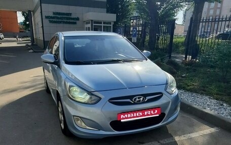 Hyundai Solaris II рестайлинг, 2012 год, 780 000 рублей, 11 фотография