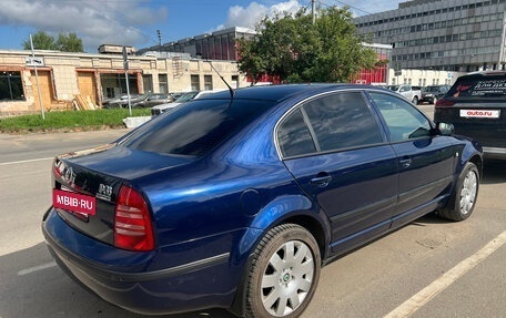 Skoda Superb III рестайлинг, 2002 год, 590 000 рублей, 3 фотография