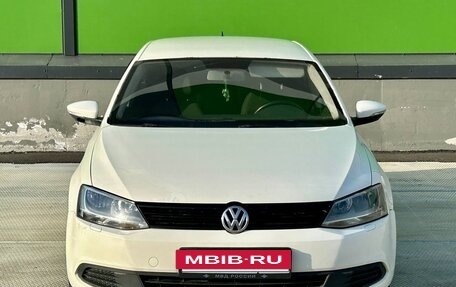 Volkswagen Jetta VI, 2013 год, 650 000 рублей, 3 фотография