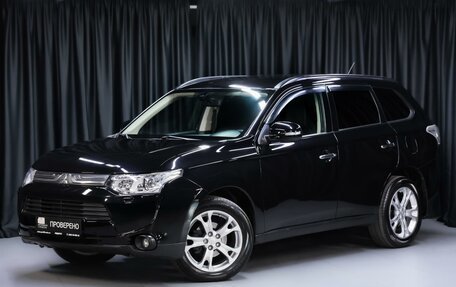 Mitsubishi Outlander III рестайлинг 3, 2012 год, 1 349 000 рублей, 1 фотография