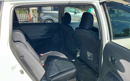 Toyota Wish II, 2010 год, 1 329 000 рублей, 14 фотография