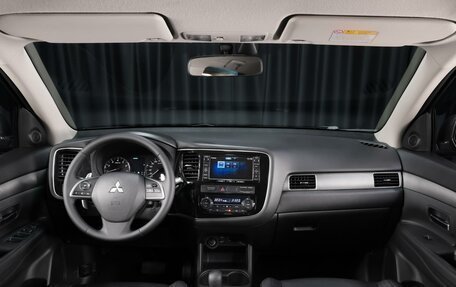 Mitsubishi Outlander III рестайлинг 3, 2012 год, 1 349 000 рублей, 9 фотография
