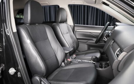 Mitsubishi Outlander III рестайлинг 3, 2012 год, 1 349 000 рублей, 22 фотография