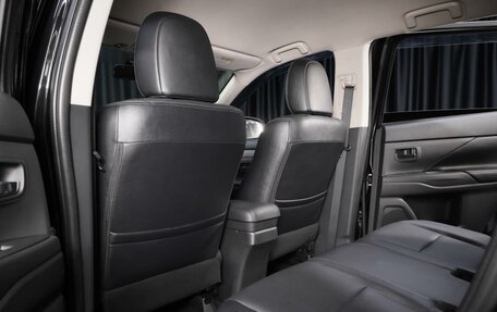 Mitsubishi Outlander III рестайлинг 3, 2012 год, 1 349 000 рублей, 17 фотография