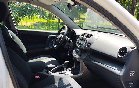 Toyota RAV4, 2011 год, 1 550 000 рублей, 5 фотография