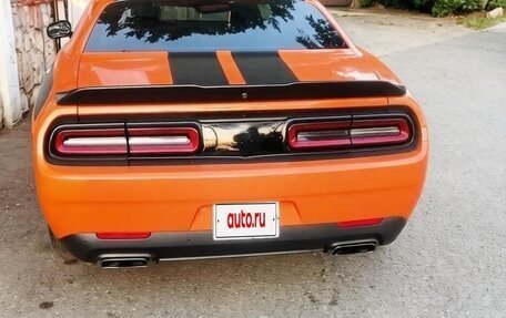Dodge Challenger III рестайлинг 2, 2019 год, 5 500 000 рублей, 5 фотография