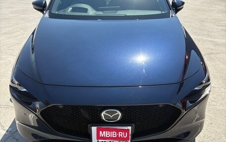 Mazda 3, 2021 год, 1 800 000 рублей, 1 фотография