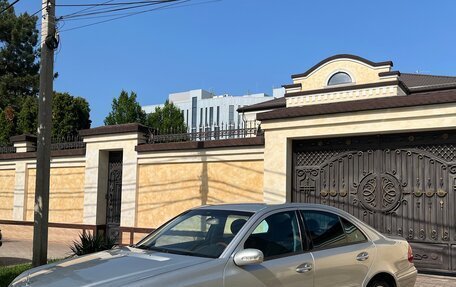 Mercedes-Benz E-Класс, 2003 год, 650 000 рублей, 2 фотография