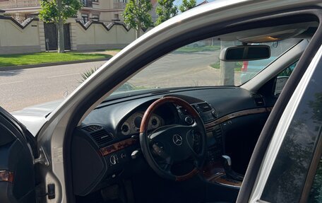 Mercedes-Benz E-Класс, 2003 год, 650 000 рублей, 14 фотография