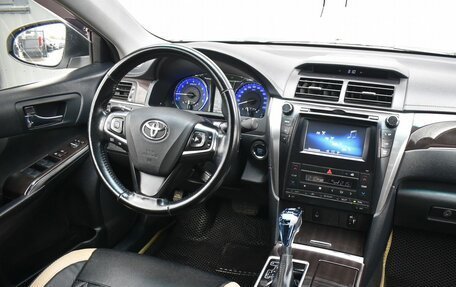 Toyota Camry, 2018 год, 1 649 999 рублей, 12 фотография