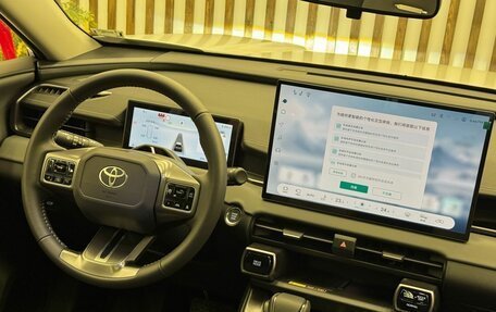 Toyota RAV4, 2026 год, 3 950 000 рублей, 14 фотография