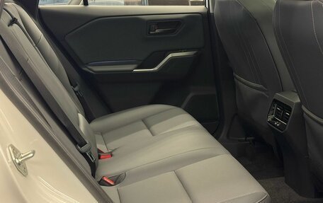 Toyota RAV4, 2026 год, 3 950 000 рублей, 39 фотография