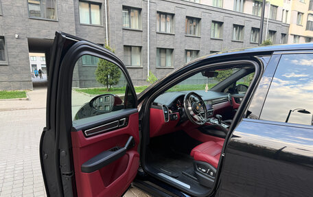 Porsche Cayenne III, 2021 год, 13 100 000 рублей, 2 фотография