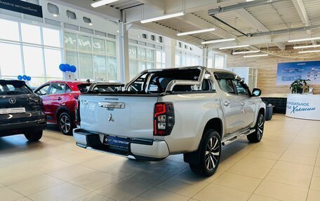 Mitsubishi L200 IV рестайлинг, 2021 год, 4 299 900 рублей, 6 фотография