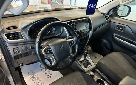 Mitsubishi L200 IV рестайлинг, 2021 год, 4 299 900 рублей, 11 фотография