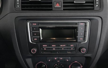 Volkswagen Jetta VI, 2015 год, 1 179 000 рублей, 10 фотография