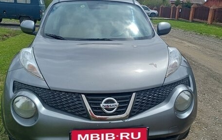Nissan Juke II, 2011 год, 860 000 рублей, 1 фотография
