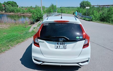 Honda Fit III, 2018 год, 1 100 000 рублей, 5 фотография