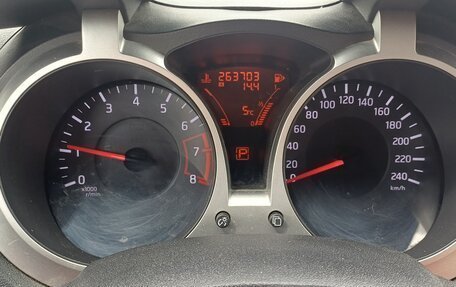 Nissan Juke II, 2011 год, 860 000 рублей, 10 фотография