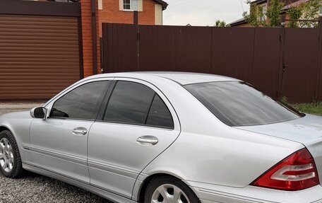 Mercedes-Benz C-Класс, 2005 год, 899 000 рублей, 6 фотография
