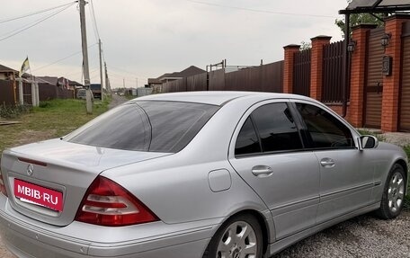 Mercedes-Benz C-Класс, 2005 год, 899 000 рублей, 5 фотография