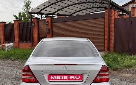 Mercedes-Benz C-Класс, 2005 год, 899 000 рублей, 4 фотография