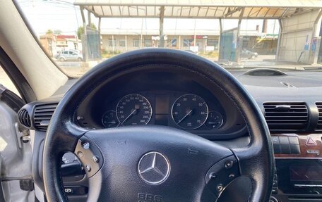 Mercedes-Benz C-Класс, 2005 год, 899 000 рублей, 20 фотография