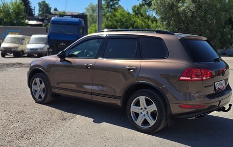 Volkswagen Touareg III, 2011 год, 2 200 000 рублей, 10 фотография