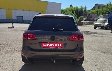 Volkswagen Touareg III, 2011 год, 2 200 000 рублей, 8 фотография