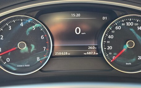 Volkswagen Touareg III, 2011 год, 2 200 000 рублей, 23 фотография