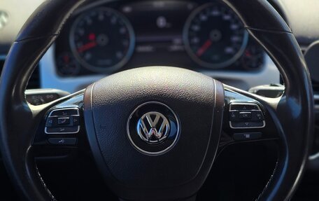 Volkswagen Touareg III, 2011 год, 2 200 000 рублей, 19 фотография