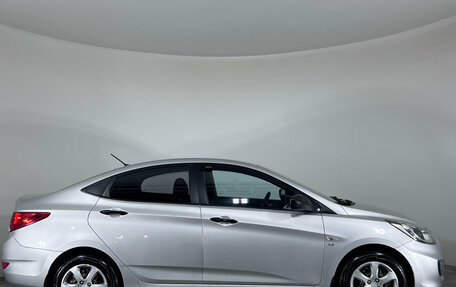 Hyundai Solaris II рестайлинг, 2013 год, 890 000 рублей, 4 фотография